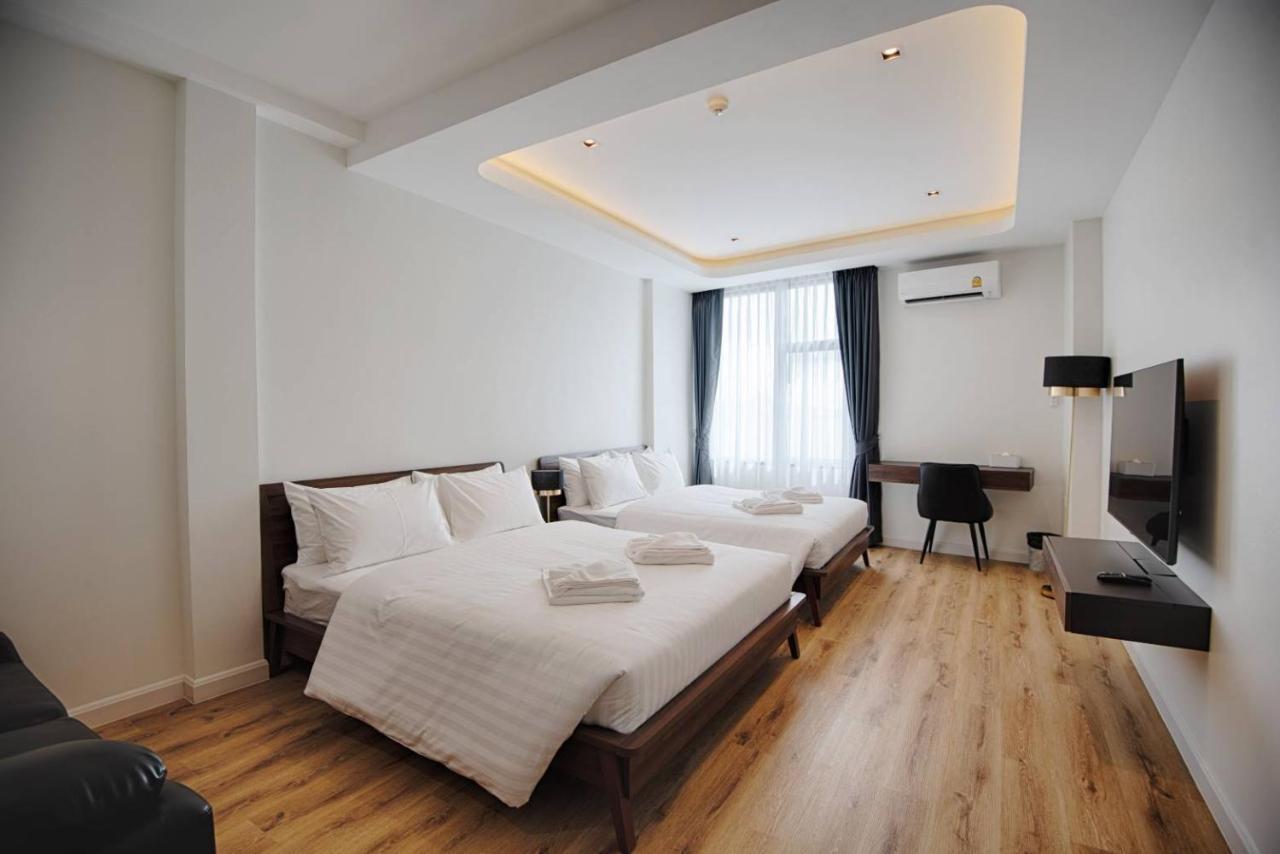 Hotel Play Poshtel & Cafe'